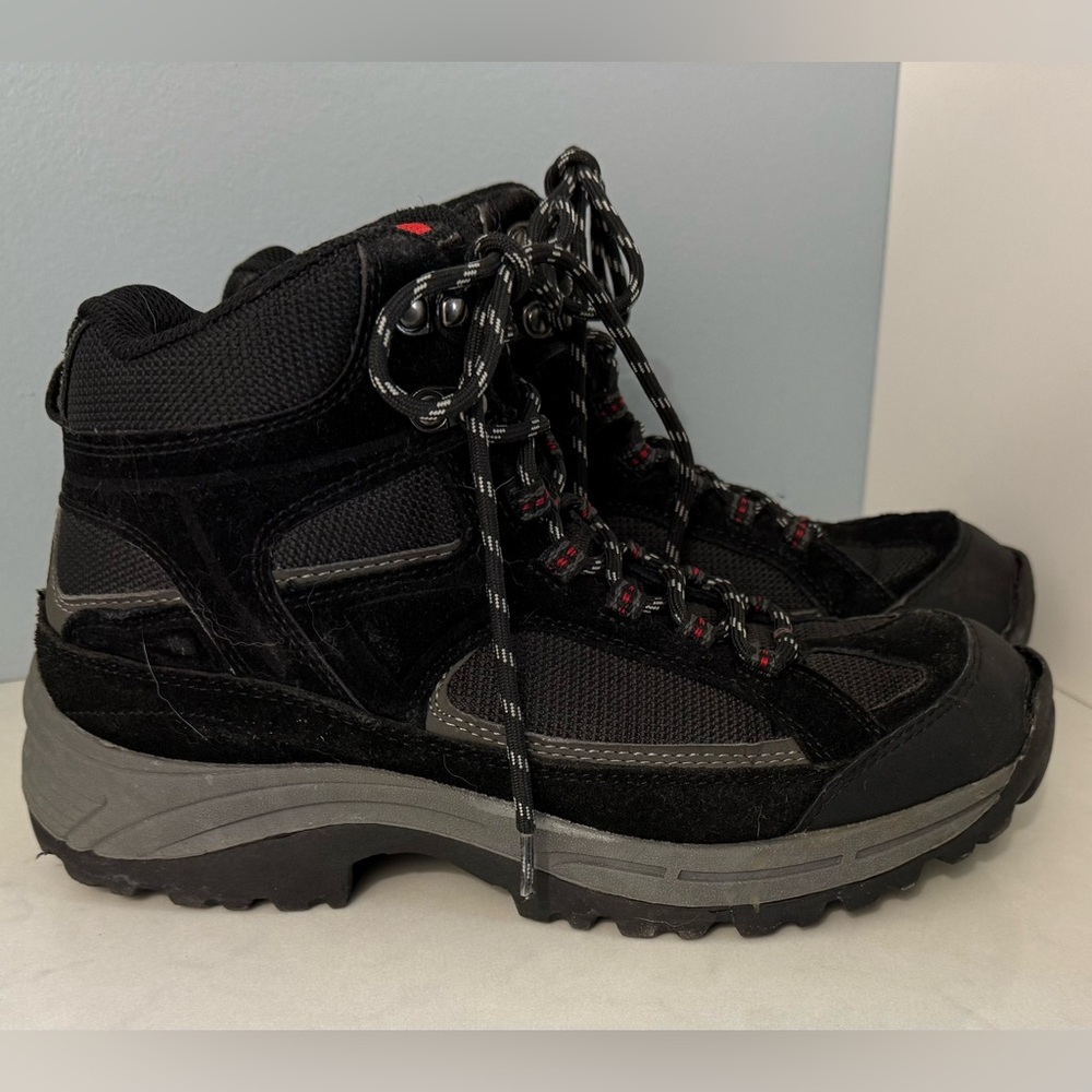 Croft & Barrow Men’s Harrison Suede Winter Hiking Black & Red Boots 8